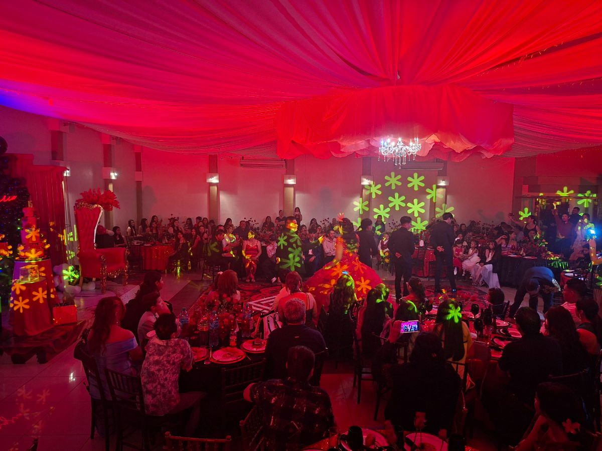 Evento XVaños - temática Red!! - Imagen 3