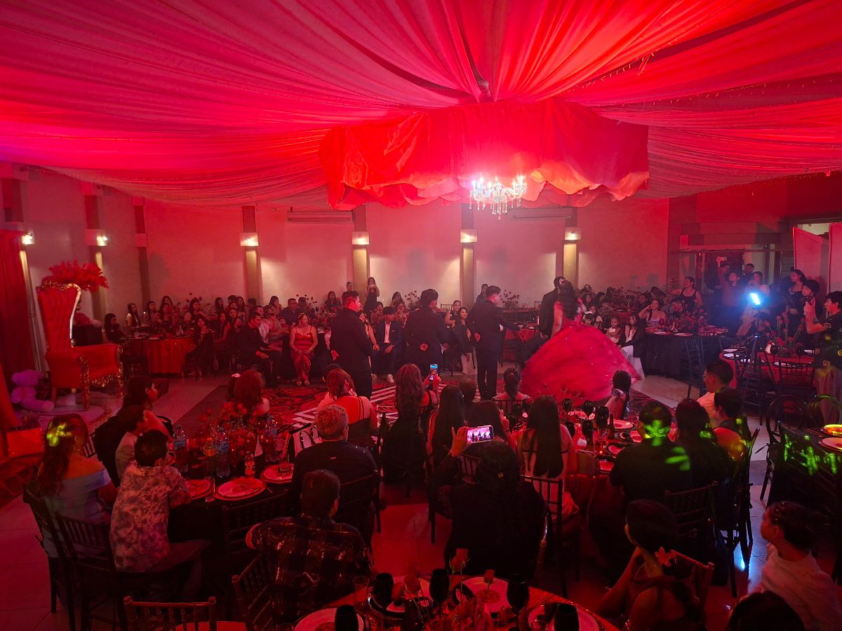 Evento XVaños - temática Red!! - Imagen 5