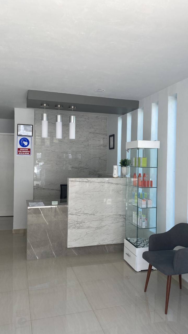 Dra. Lizeth Mora Medicina Estética y Antienvejecimiento - Imagen 1