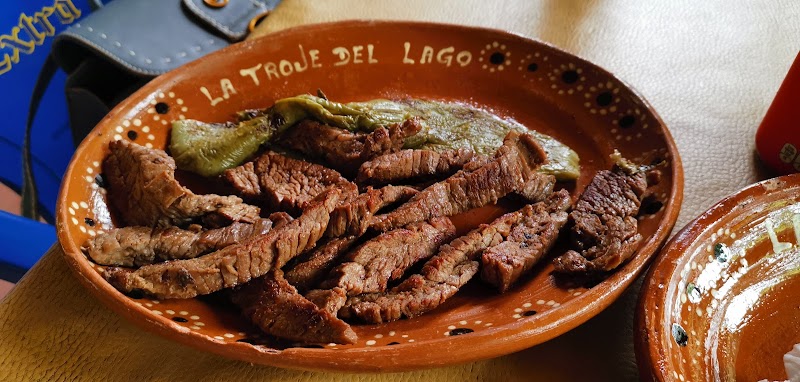 La Troje Del Lago