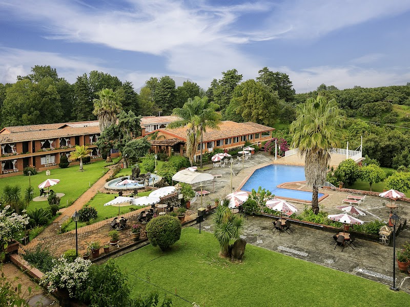 Hotel Pie de la Sierra - Imagen 1