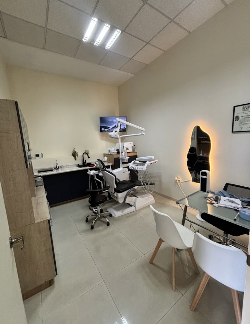 Dental G- Dra. Guille Zúñiga - Imagen 1