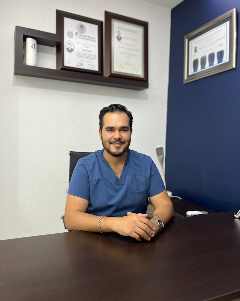 DENTAL CASTILLO Estética Dental - Implantes - Rehabilitación Oral - Dr. Daniel Castillo - Imagen 1